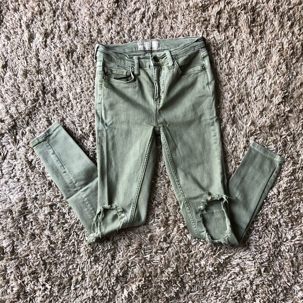 Free People Distressed Jeans - Picture 4 of 5